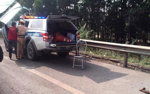 2 chien si csgt bi thuong tren cao toc ha noi thai nguyen