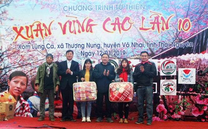 chuong trinh tu thien xuan vung cao tang qua tet ho ngheo