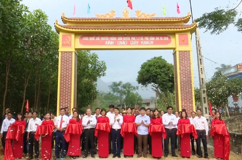 nang cao gia tri cay che huyen dinh hoa