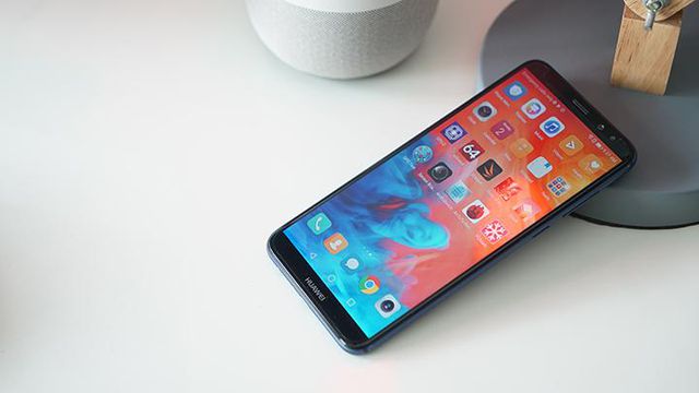 Huawei đưa smartphone về đúng giá trị thực cho người Việt