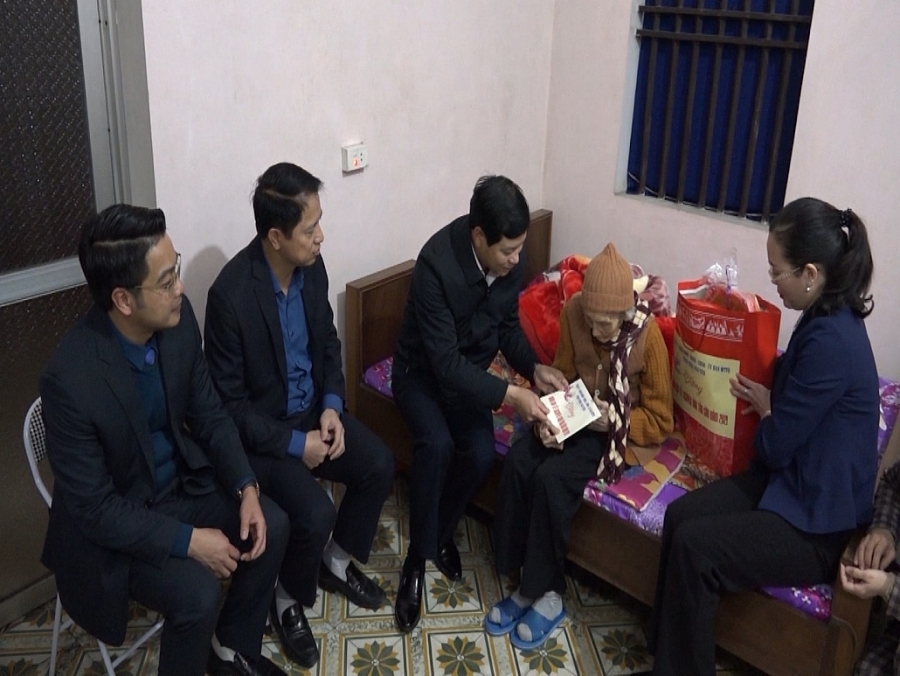 Nhiều hoạt động ý nghĩa “Tuần cao điểm Tết vì người nghèo năm 2021” Nhiều hoạt động ý nghĩa “Tuần cao điểm Tết vì người nghèo năm 2021”