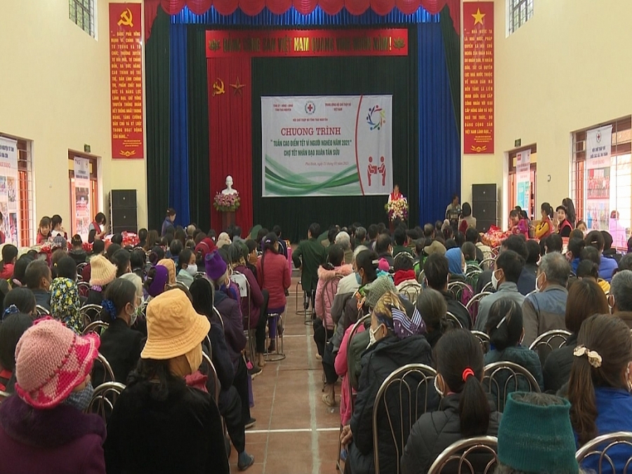 Nhiều hoạt động ý nghĩa “Tuần cao điểm Tết vì người nghèo năm 2021” Nhiều hoạt động ý nghĩa “Tuần cao điểm Tết vì người nghèo năm 2021”