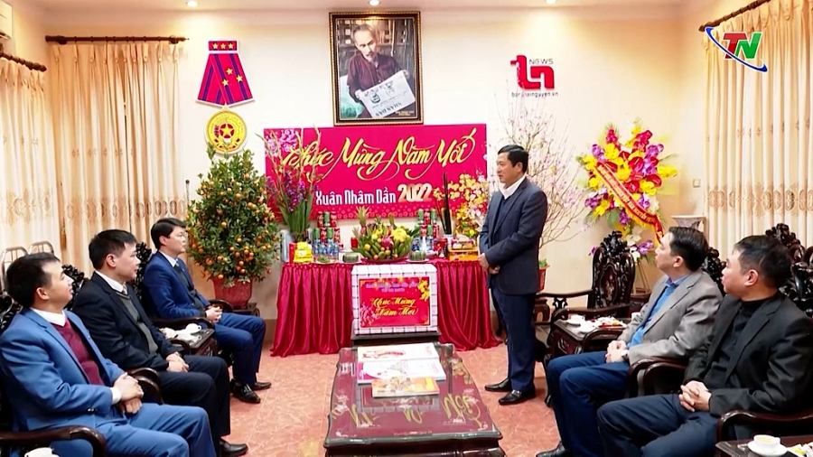 Lãnh đạo tỉnh thăm, động viên các đơn vị trực tết Lãnh đạo tỉnh thăm, động viên các đơn vị trực tết