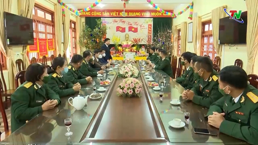 Lãnh đạo tỉnh thăm, động viên các đơn vị trực tết Lãnh đạo tỉnh thăm, động viên các đơn vị trực tết