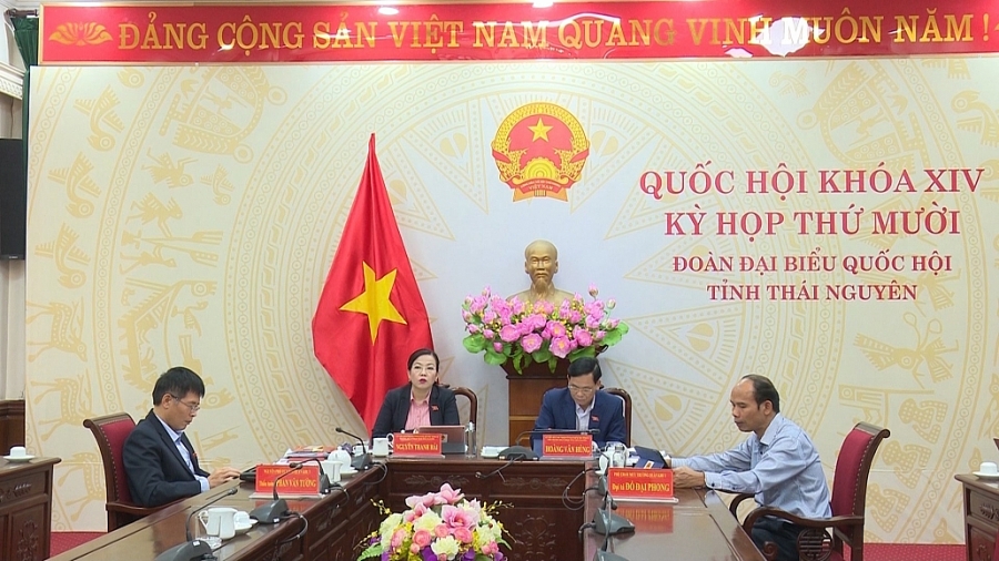 Ngày làm việc thứ 5, Kỳ họp thứ Mười, Quốc hội Khóa XIV Ngày làm việc thứ 5, Kỳ họp thứ Mười, Quốc hội Khóa XIV