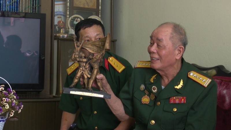 Ký ức Điện Biên Phủ ky uc dien bien phu camera 7 5