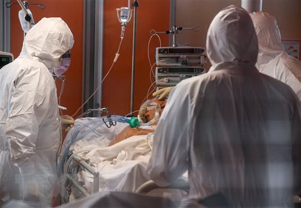 dich benh tai chau au tbn hon 4000 ca tu vong italy ca nhiem giam