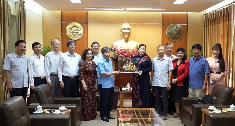 dong chi bi thu tinh uy tiep hoi can bo thai nguyen tai ha noi