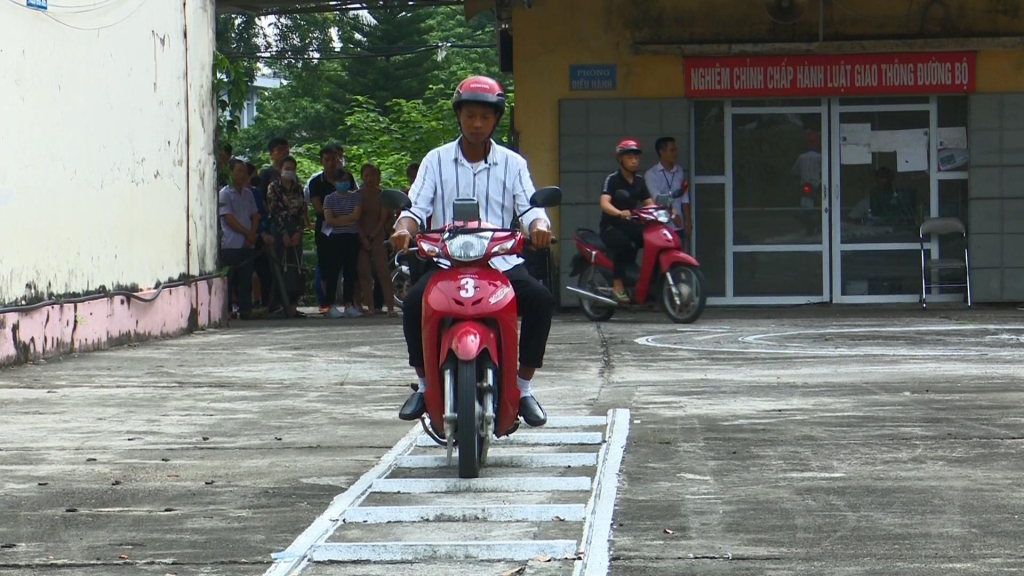 undefined Những chuyển biến tích cực từ hoạt động thi, cấp giấy phép lái xe mô tô