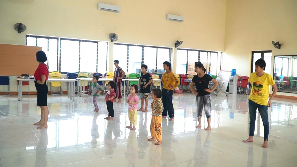 Những đứa trẻ không bất hạnh