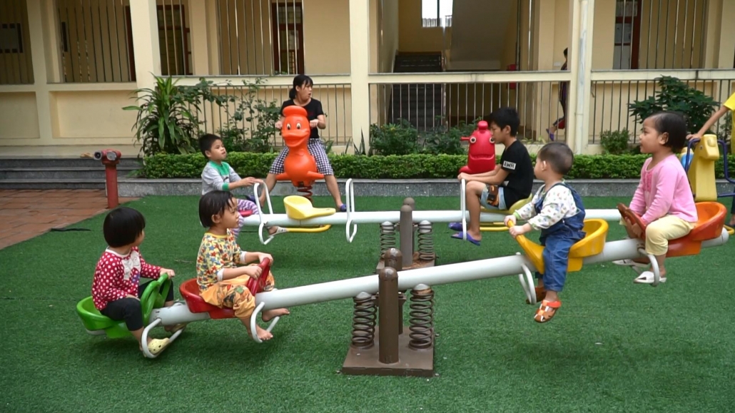 Những đứa trẻ không bất hạnh