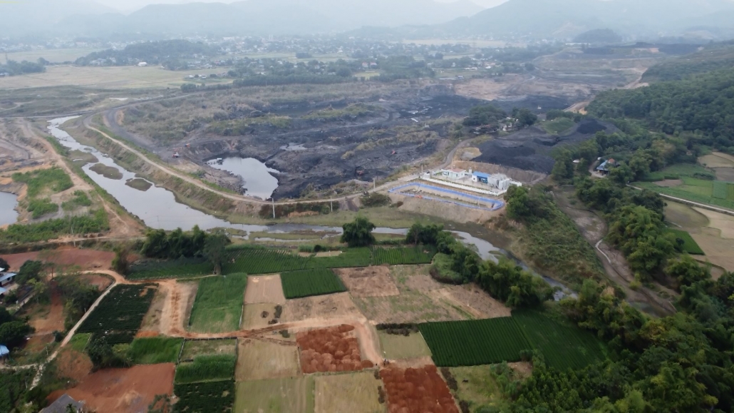 Sản xuất kinh doanh gắn với bảo vệ môi trường Sản xuất kinh doanh gắn với bảo vệ môi trường