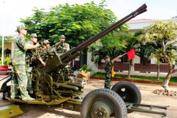 Giữ đảo Chín Làng