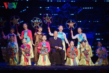 Xúc động đêm nhạc Phạm Tuyên gợi lại ký ức một thời đã qua