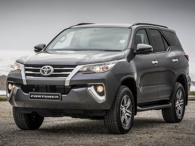 doanh so toyota fortuner tut doc chong vanh