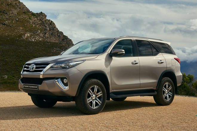 doanh so toyota fortuner tut doc chong vanh