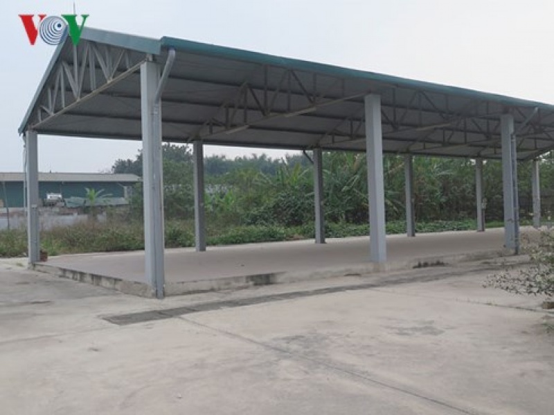 Chợ dân sinh hàng chục tỷ đồng ở Hà Nội bị bỏ hoang, cỏ mọc um tùm cho dan sinh hang chuc ty dong o ha noi bi bo hoang co moc um tum