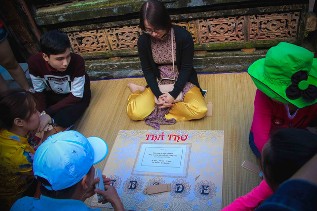 nguoi dan no nuc choi tet tai hoang cung hue