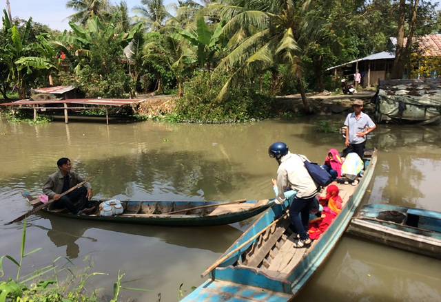 ve mien tay dung quen thuong thuc ca loc dong nuong rom