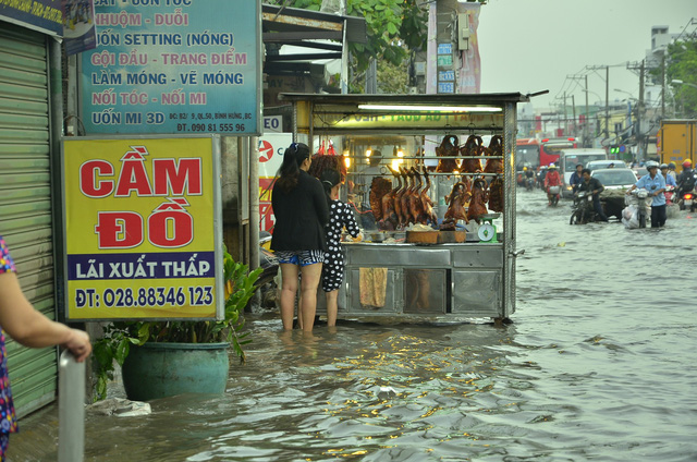 nhieu tuyen duong o sai gon ngap nang giao thong hon loan