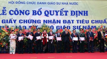 Hôm nay (28/2), Bộ GD-ĐT báo cáo kết quả rà soát chức danh giáo sư, phó giáo sư