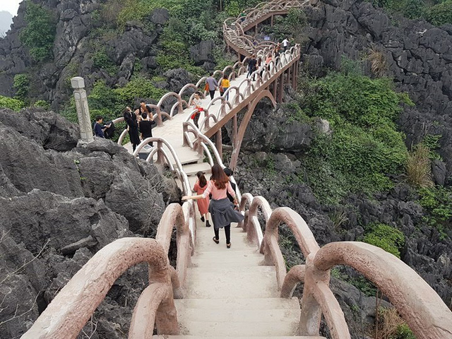 cong trinh sieu khung khong phep trong di san trang an