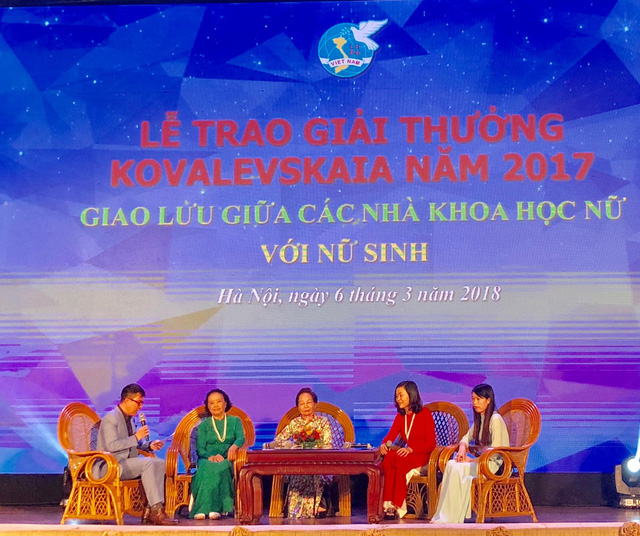 chan dung 2 nha khoa hoc nu xuat sac nhan giai thuong kovalevskaia