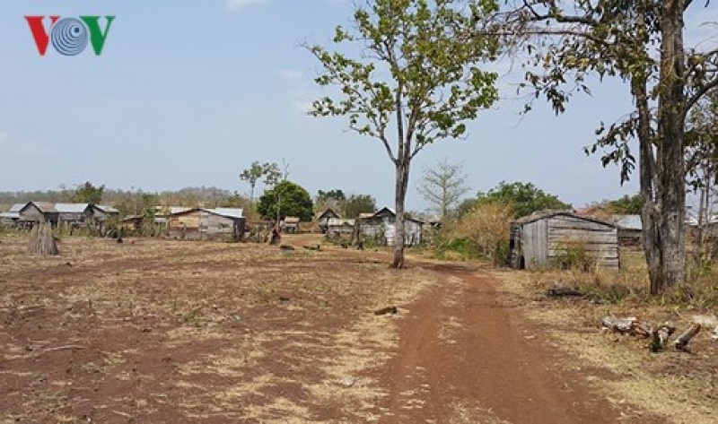 lang 5 khong tren dinh nui cheng leng