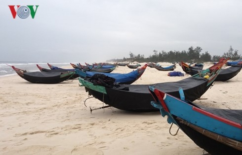 quang binh nhuc nhoi nan tau gia cao bay