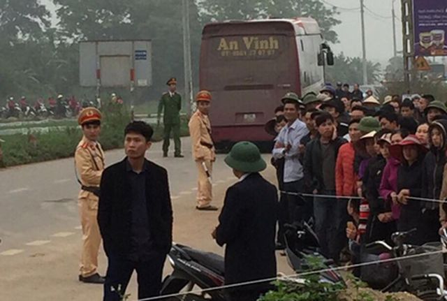 xe khach dam doan nguoi dua tang it nhat 4 nguoi tu vong