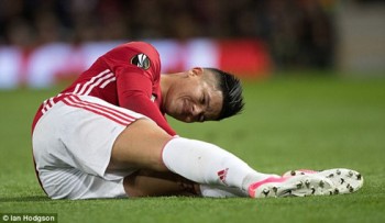 Thể thao 24h: Ibrahimovic, Rojo nghỉ thi đấu hết mùa