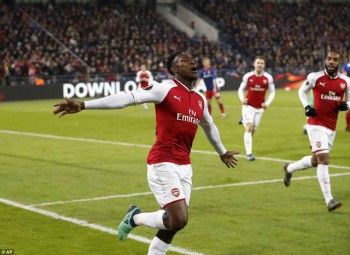 Hòa ngược trên đất Nga, Arsenal giành vé vào bán kết Europa League