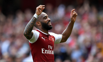 Lacazette lập cú đúp, Arsenal huỷ diệt West Ham