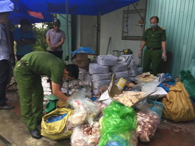 kho dong lanh chua gan 1 tan thuc pham ngoai het dat