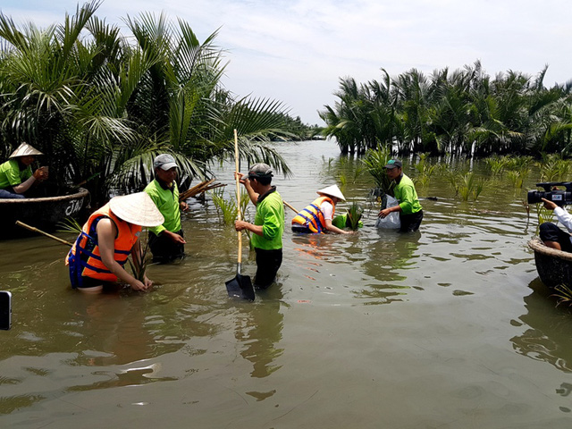 thu vi voi trai nghiem tour du lich trong dua nuoc o hoi an 32592