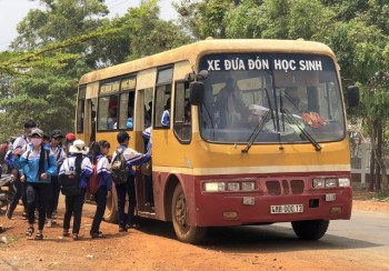 Xe hết hạn đăng kiểm, xe “hết đát” vô tư đưa đón học sinh