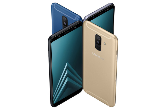 galaxy a6 bat ngo ra mat tich hop camera kep