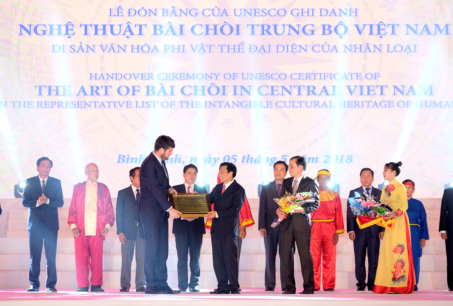 thu tuong hay de tieng ca bai choi lan toa niem lac quan ve the va luc cua viet nam