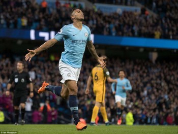 Man City xô đổ 3 kỷ lục vĩ đại ở Premier League