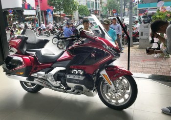 Bắt đầu bán CBR1000RR và GoldWing, Honda gia nhập thị trường xe phân khối lớn Việt Nam