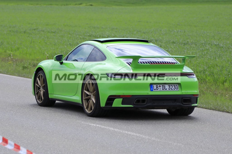 nguyen mau duoc cho la porsche 911 gt3 bi bat gap khi dang thu nghiem