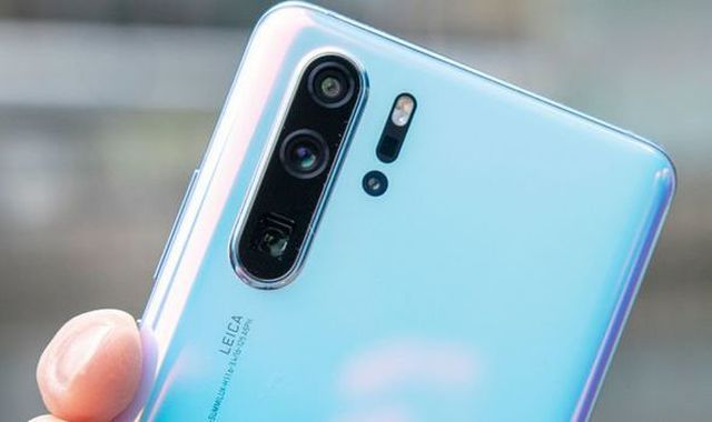 huawei gap bien co samsung huong loi