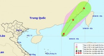 Áp thấp nhiệt đới di chuyển theo hướng Đông Bắc