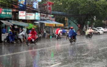 Dự báo thời tiết ngày 14/7: Áp thấp cách Hoàng Sa 270km