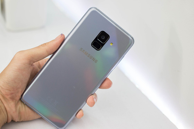 loat thiet bi giam gia manh dau thang 72018 o viet nam