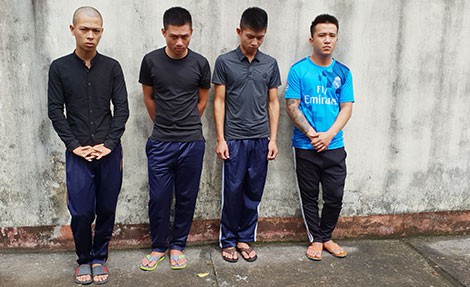 Mẹ thiếu nợ, con bị chủ nợ bắt giữ theo kiểu xã hội đen