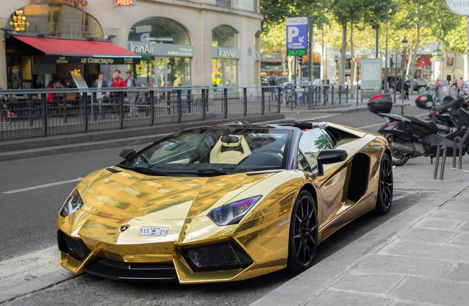 1700 chiec lamborghini aventador buoc trieu hoi vi loi tu dong tat may