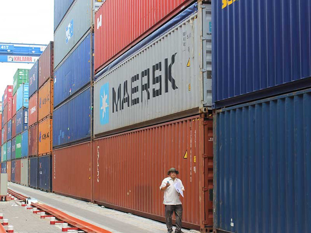 ai lam bien mat 213 container o cat lai