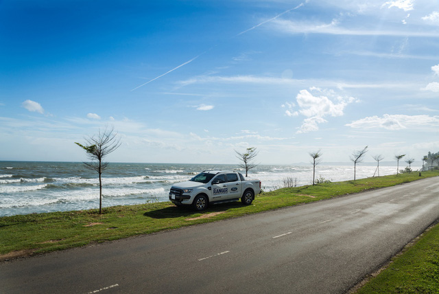 trai nghiem nhanh ford ranger 2017 voi he thong dinh vi huu ich