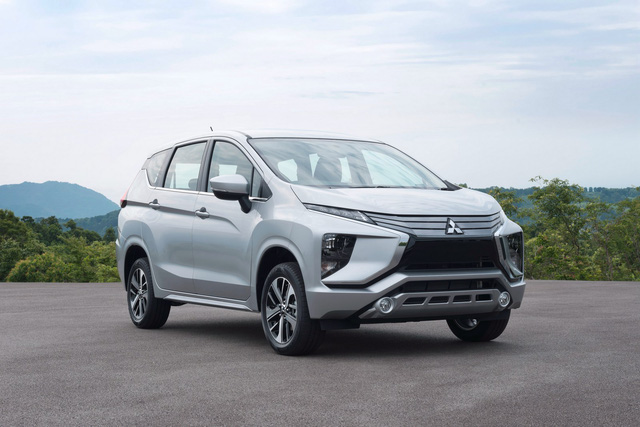 mitsubishi xpander chinh thuc trinh lang gia tu 320 trieu dong